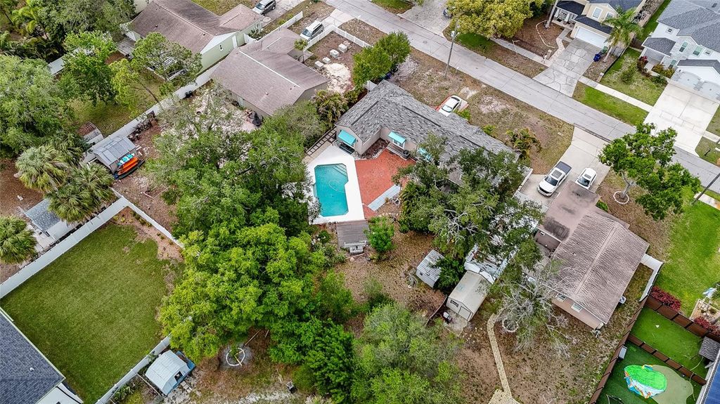 Photo of 3308 W Paul Avenue, Tampa, FL 33611 (MLS # TB8497227)