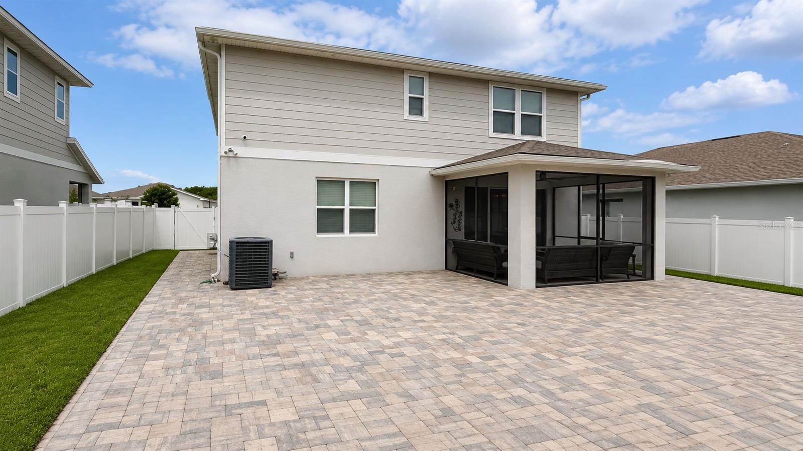 4362 SOUTHERN VISTA LOOP