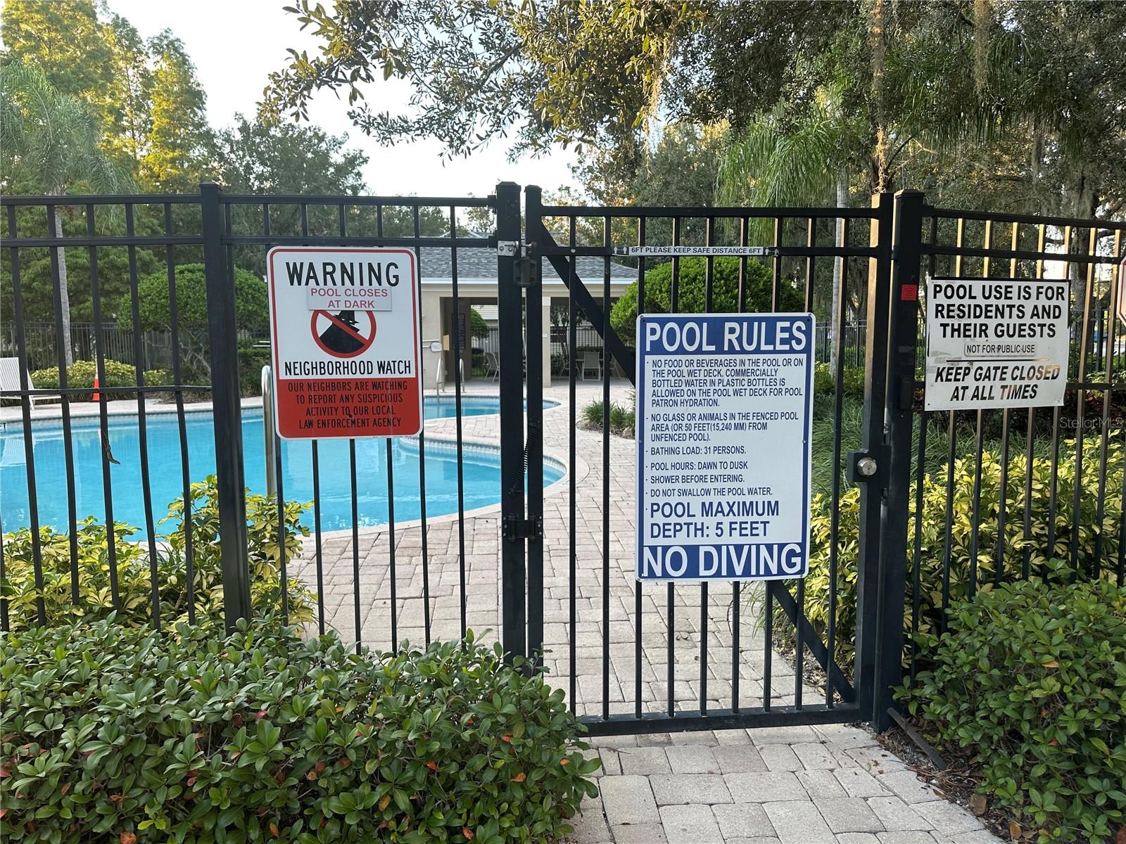 OAKWOOD TERRACE TWNHMS PHAS - Residential