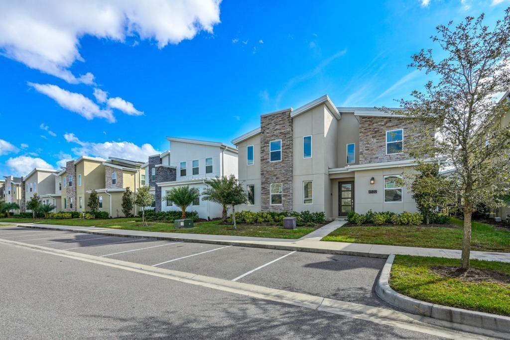 4532 TARGET BOULEVARD