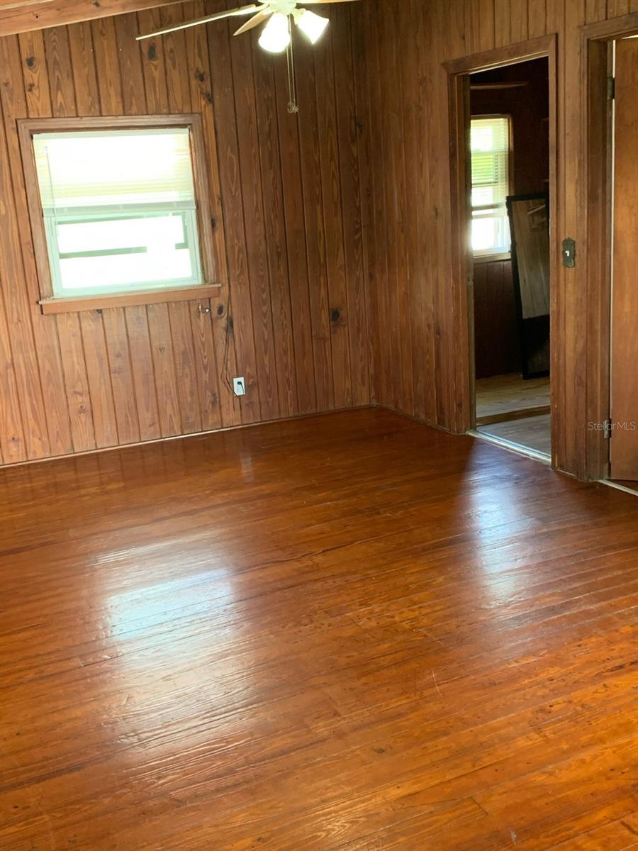 VENICE PARK SUB - Residential Lease
