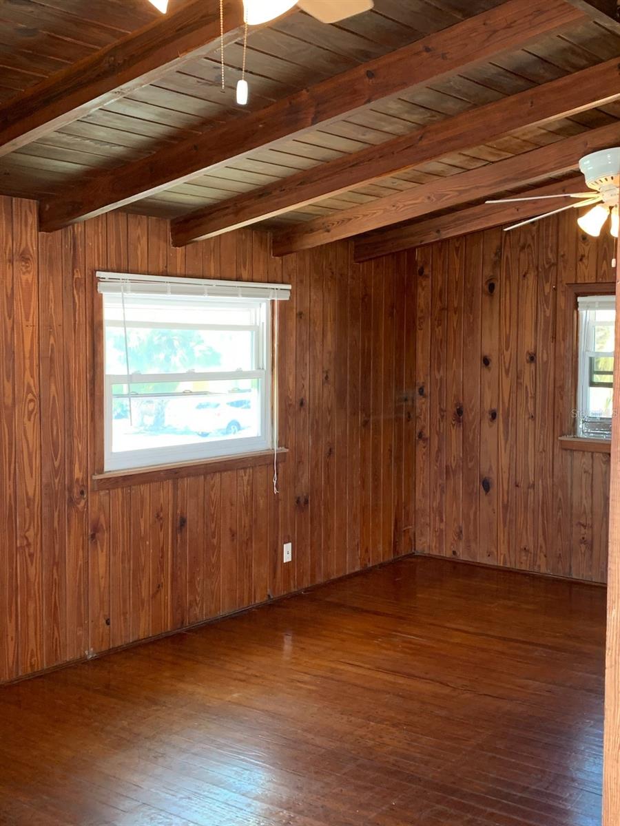 VENICE PARK SUB - Residential Lease