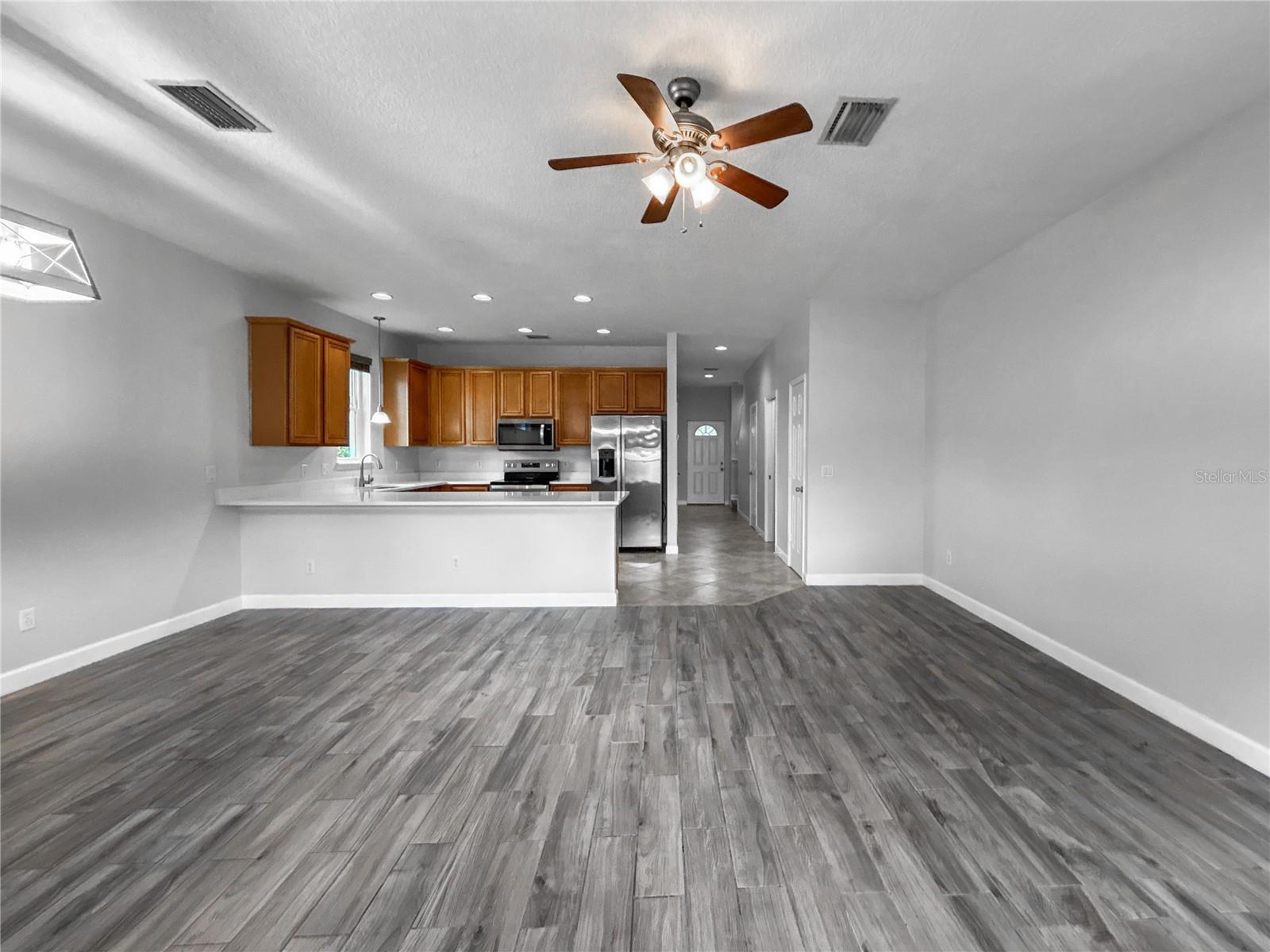 THE RESERVE AT HIDDEN LAKE - Residential