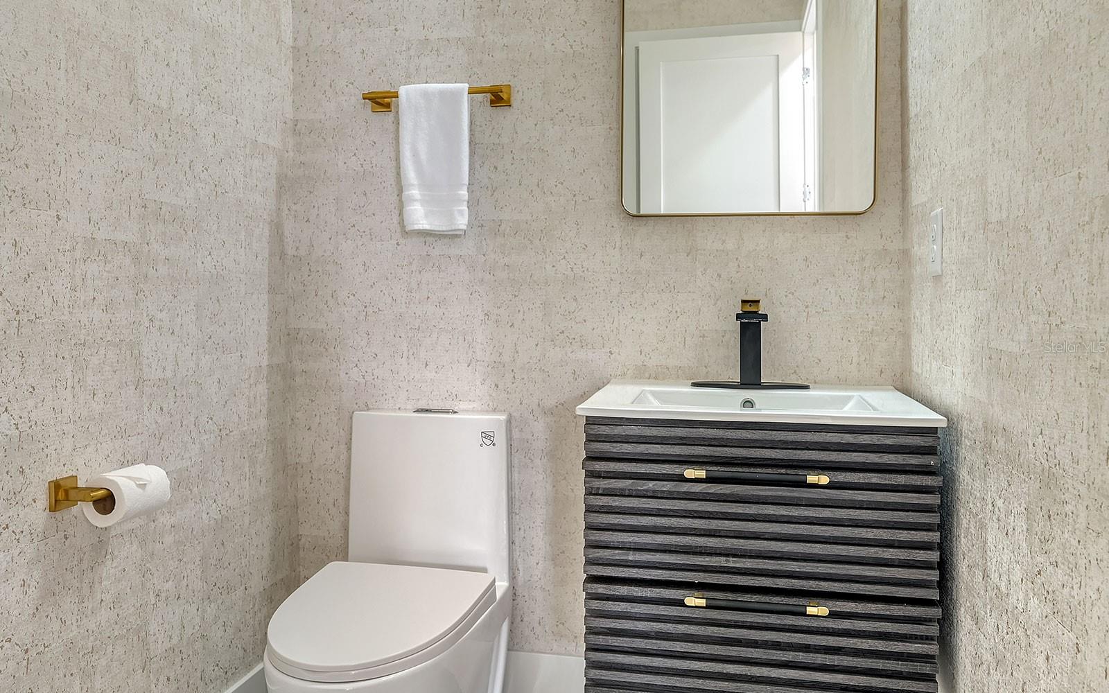 PREMIER ON MAIN - Residential