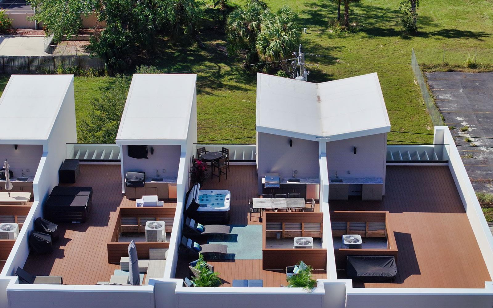 PREMIER ON MAIN - Residential