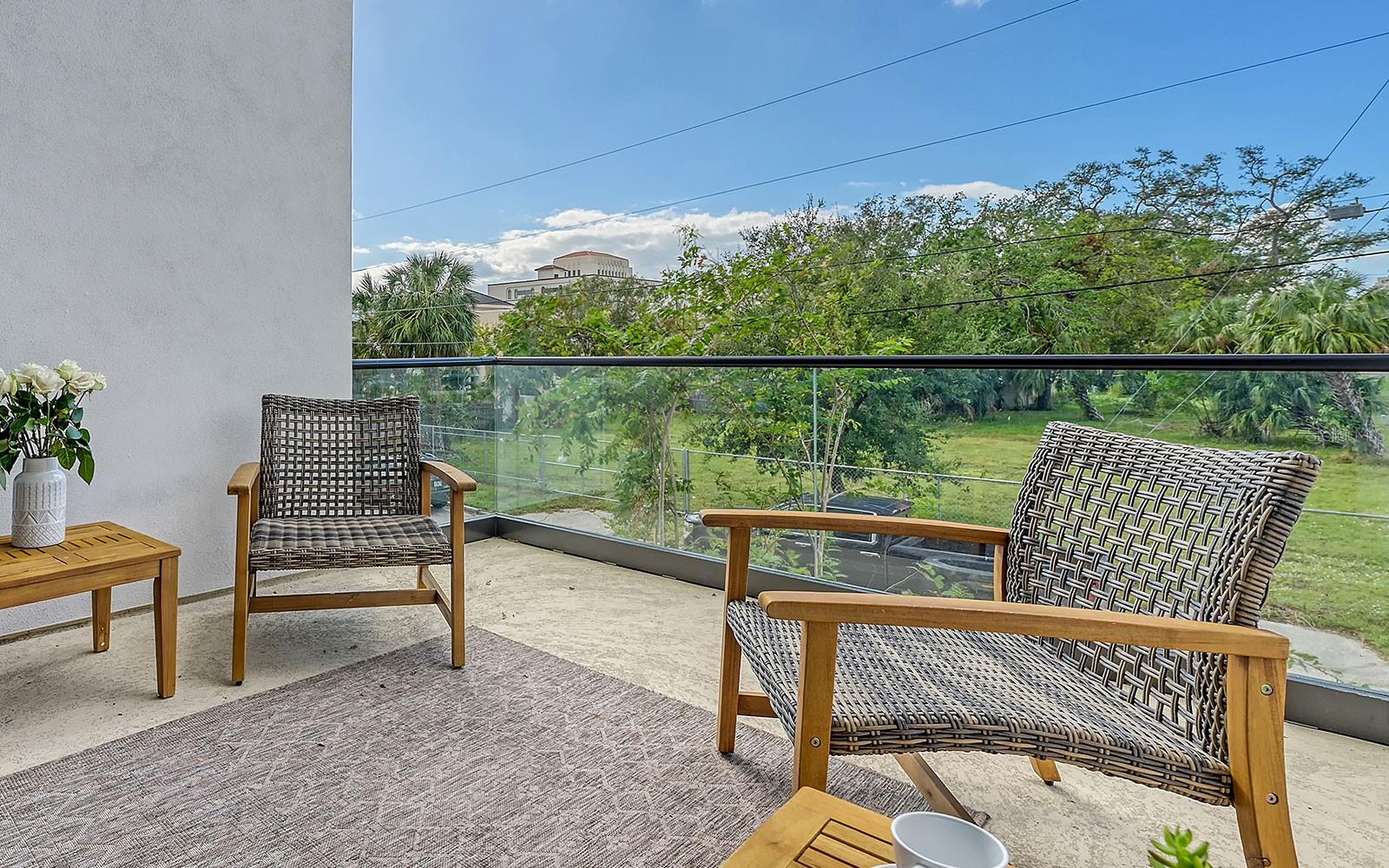 PREMIER ON MAIN - Residential