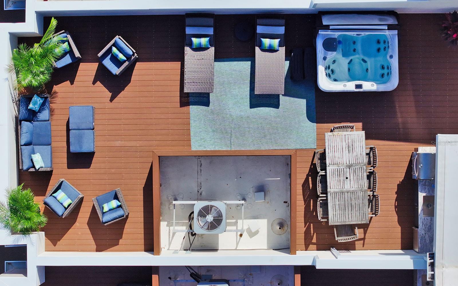 PREMIER ON MAIN - Residential