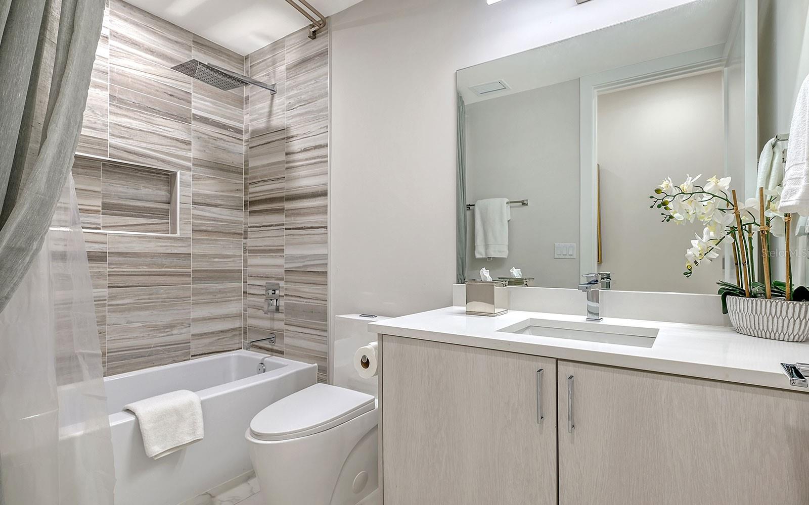 PREMIER ON MAIN - Residential