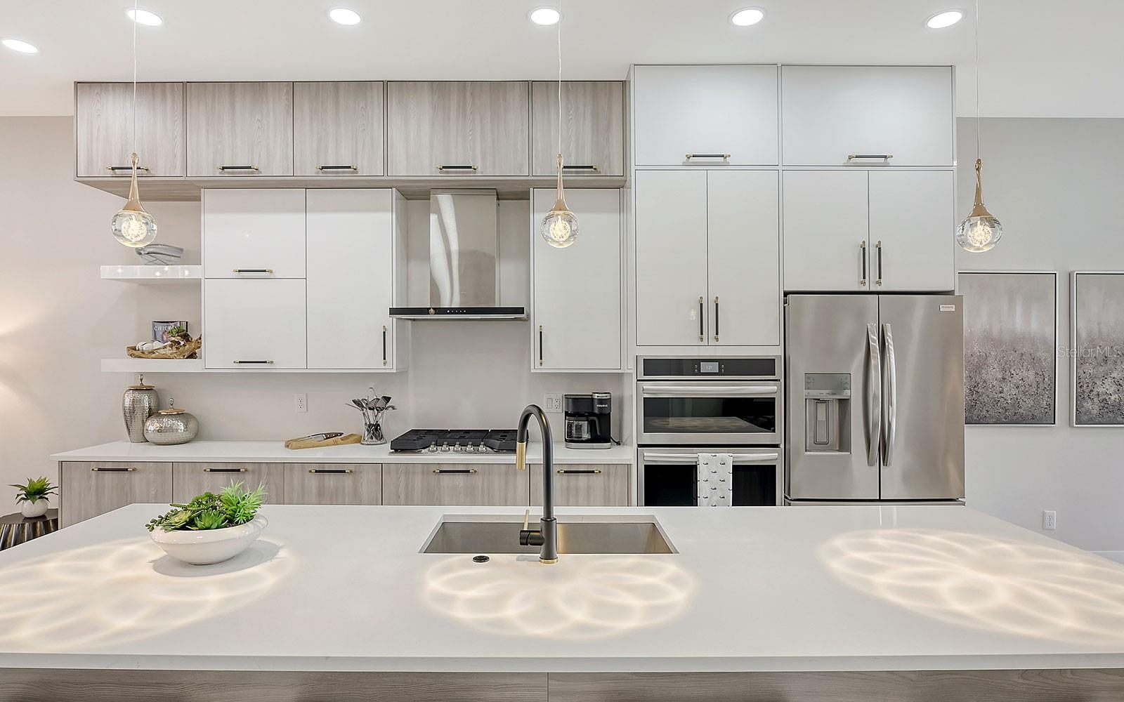 PREMIER ON MAIN - Residential