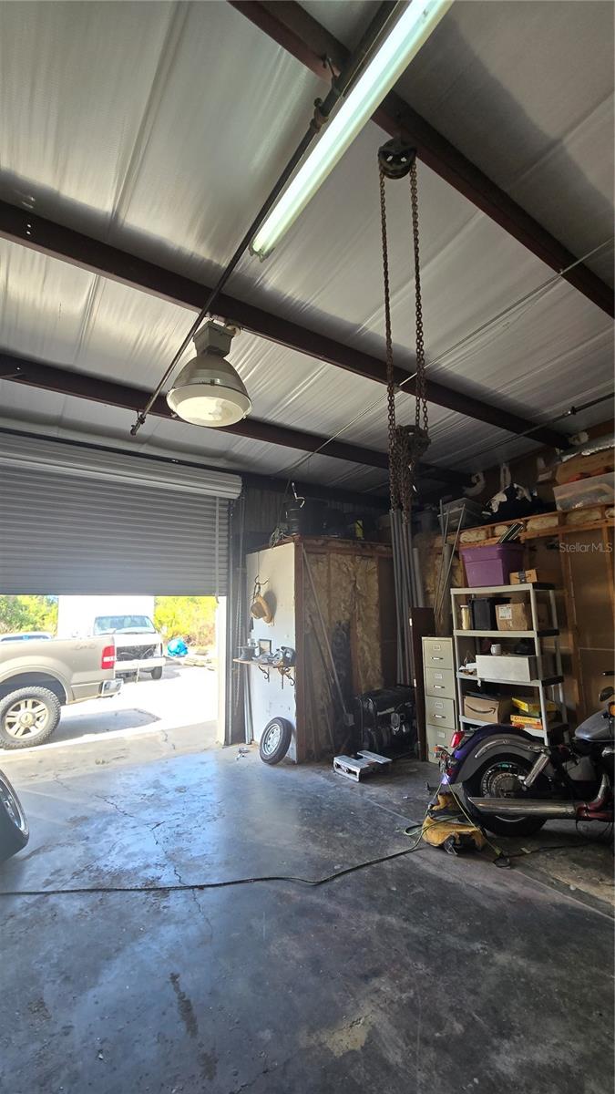 WORTH AVE COMM PARK - Commercial Lease