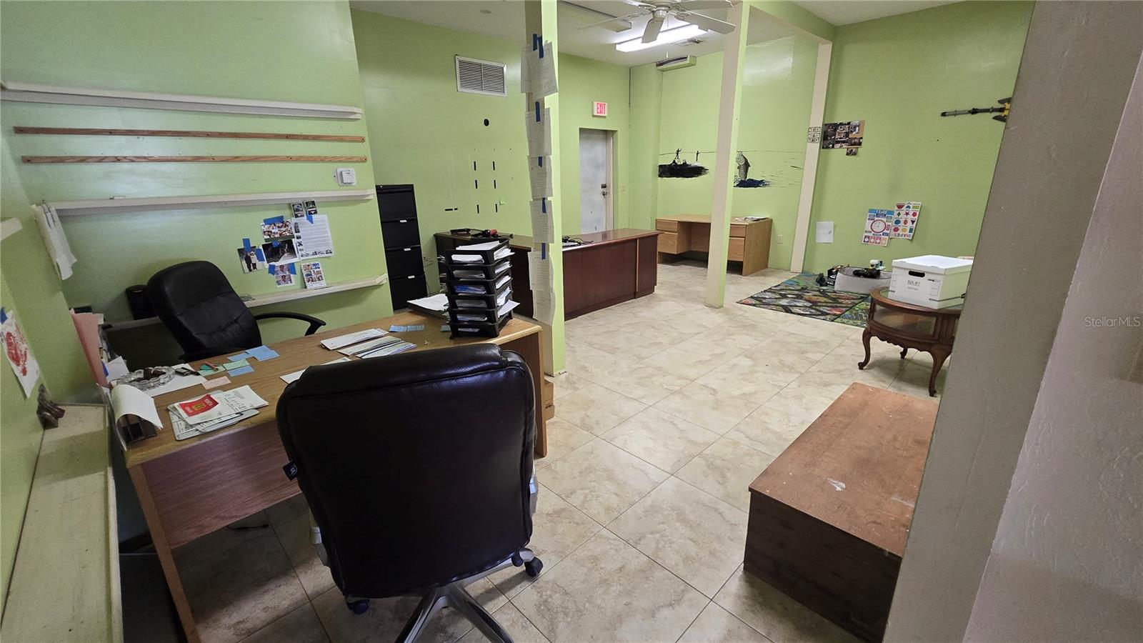 WORTH AVE COMM PARK - Commercial Lease