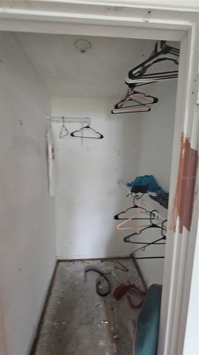 THE LAKES - Residential