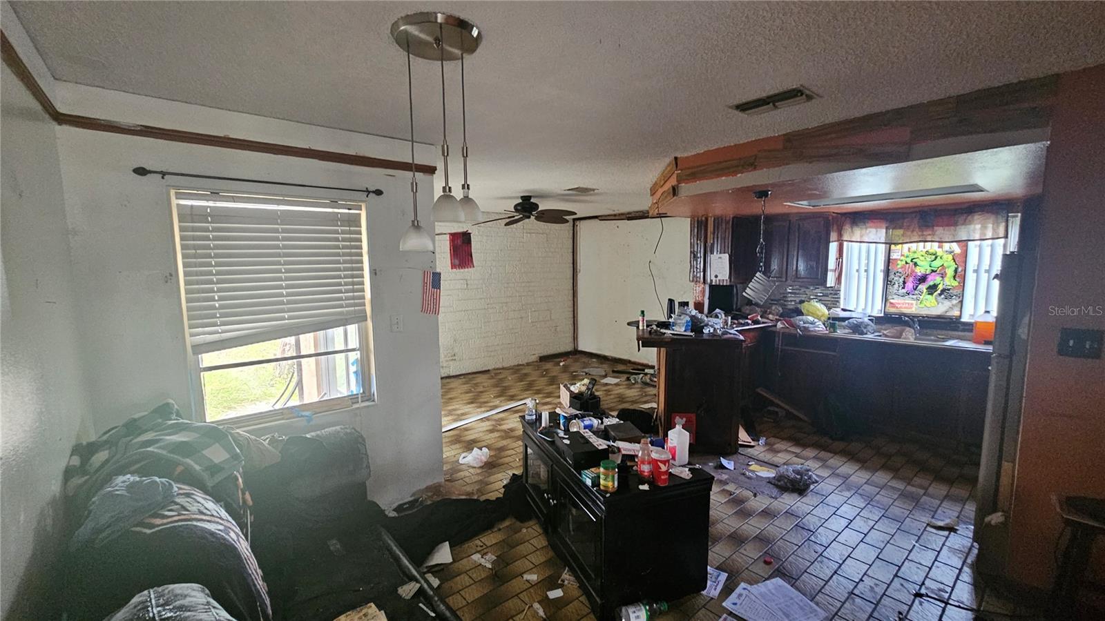 THE LAKES - Residential