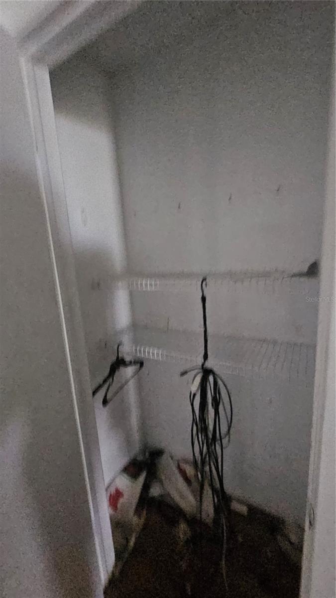 THE LAKES - Residential