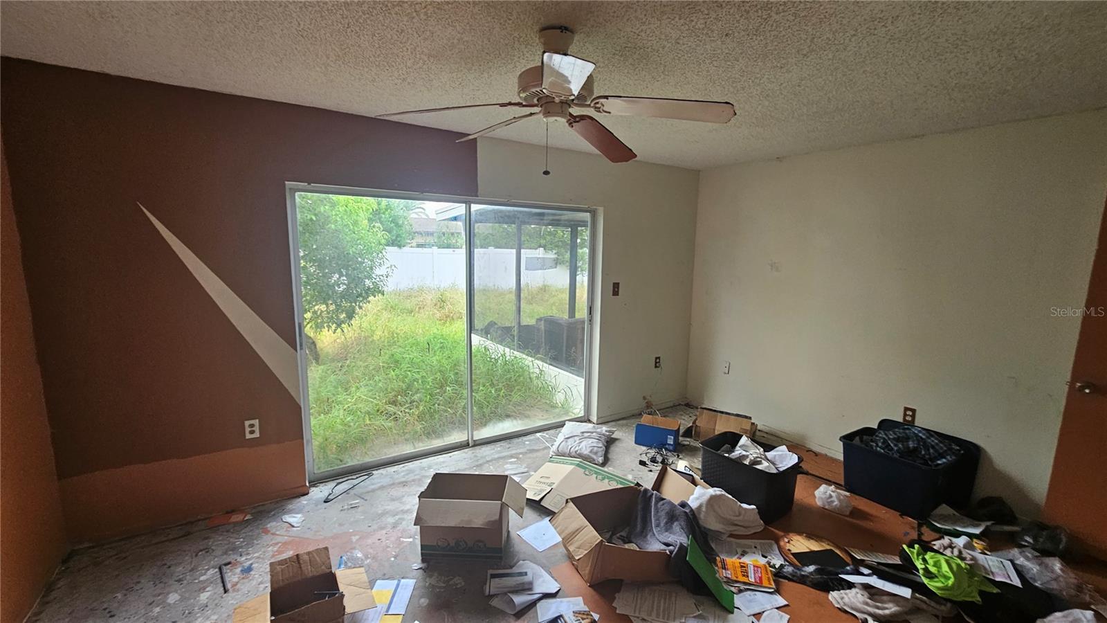 THE LAKES - Residential