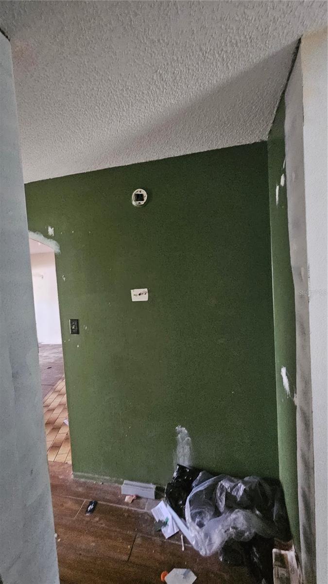 THE LAKES - Residential