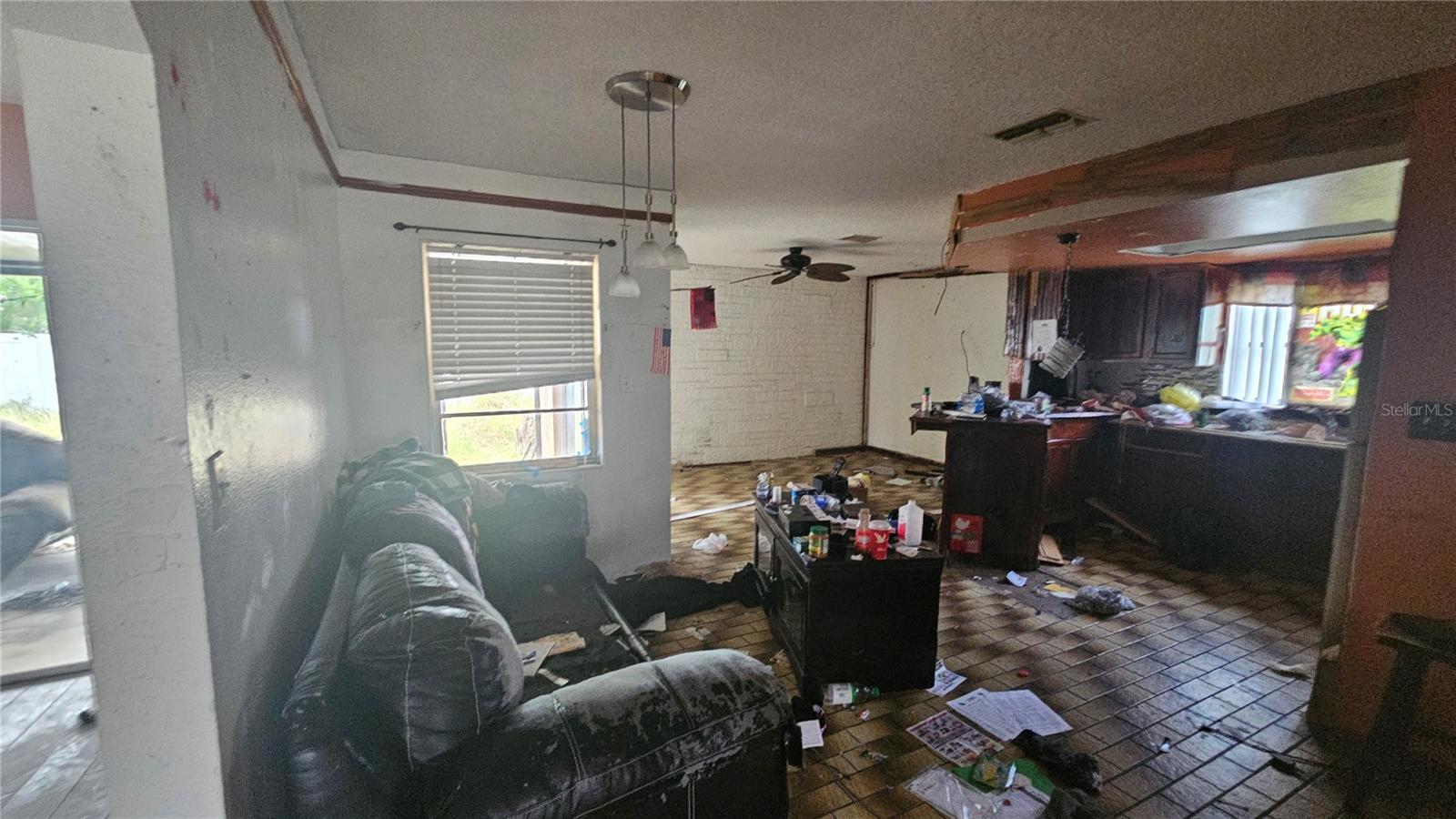 THE LAKES - Residential