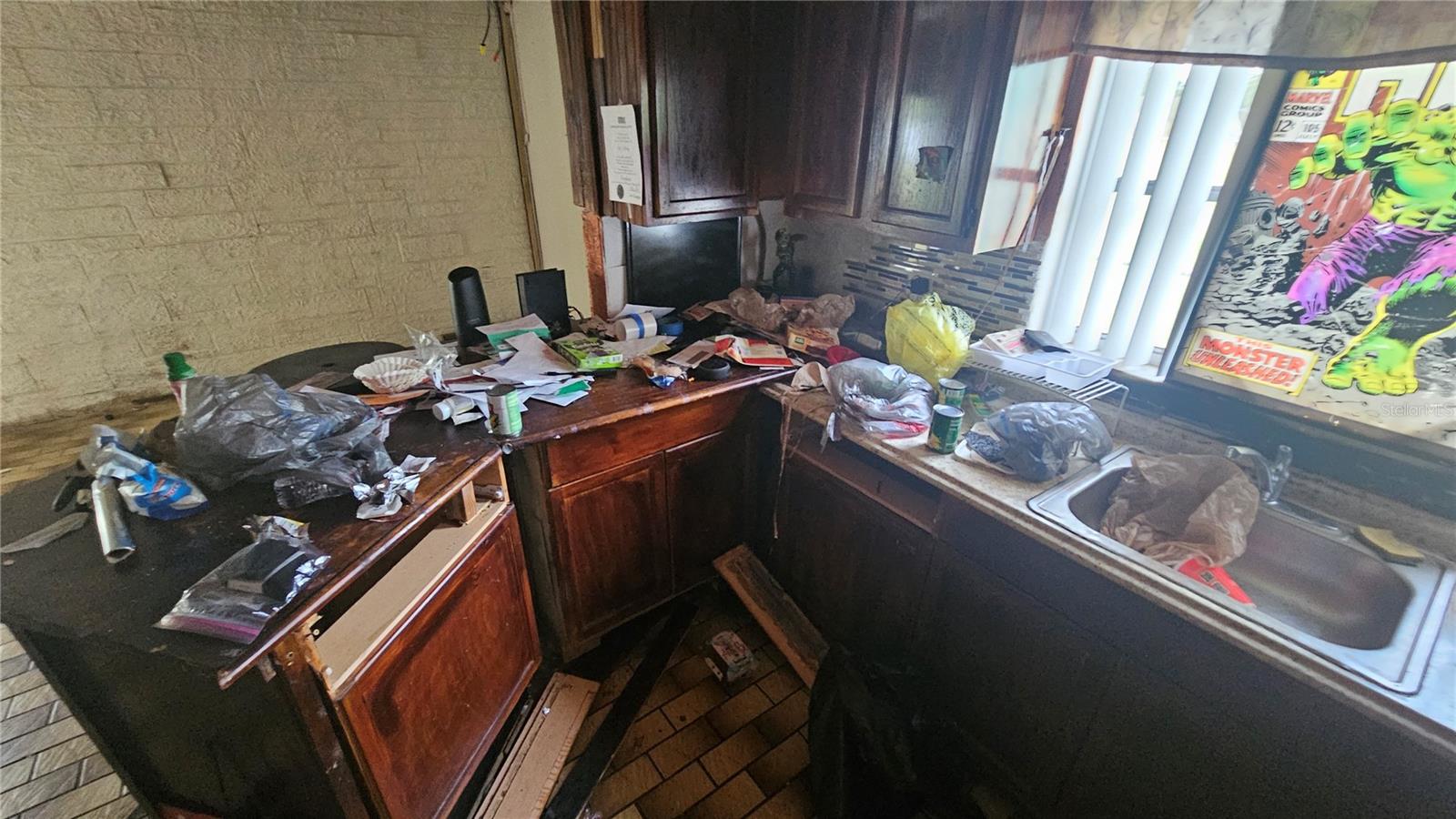 THE LAKES - Residential