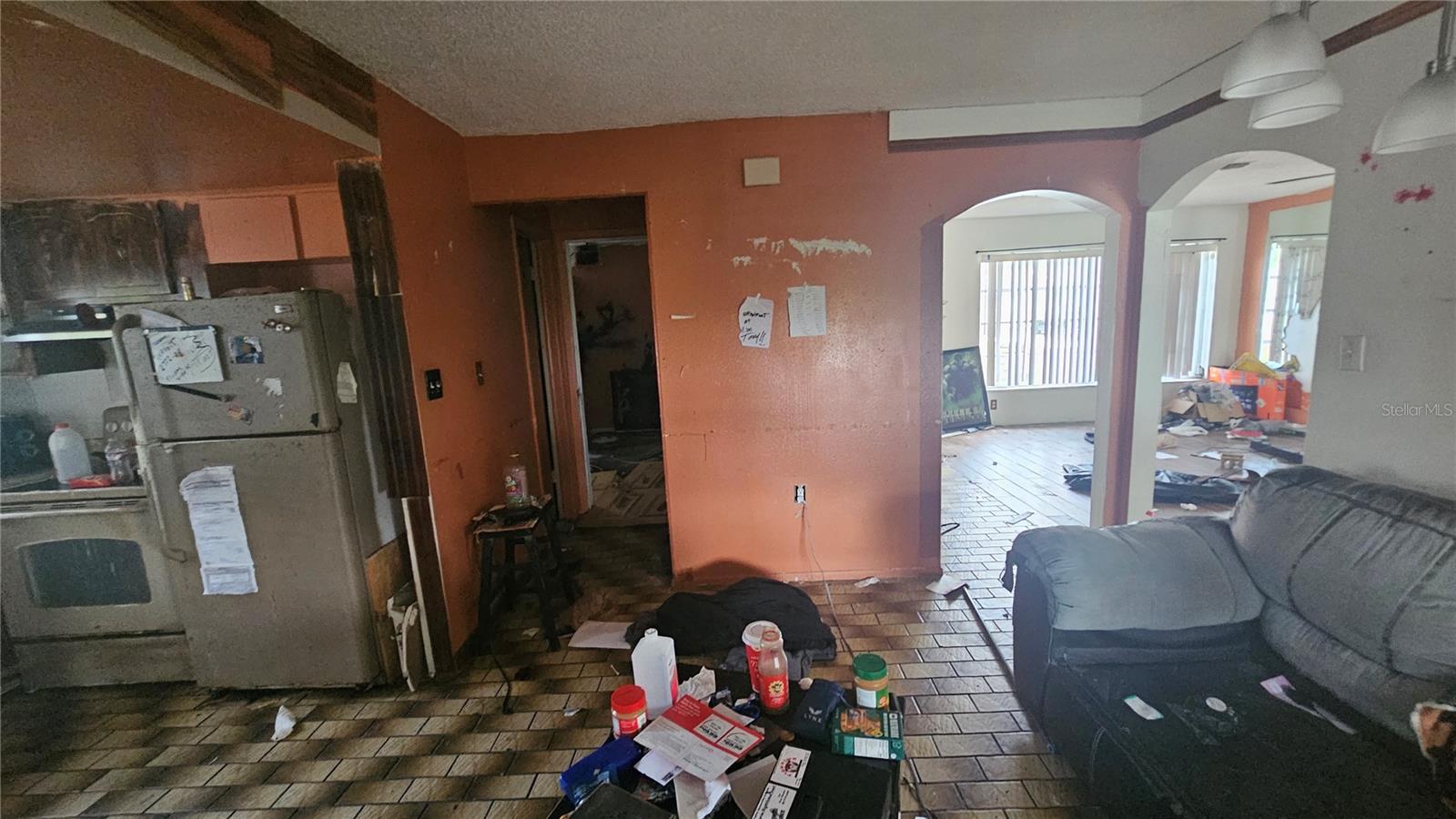 THE LAKES - Residential