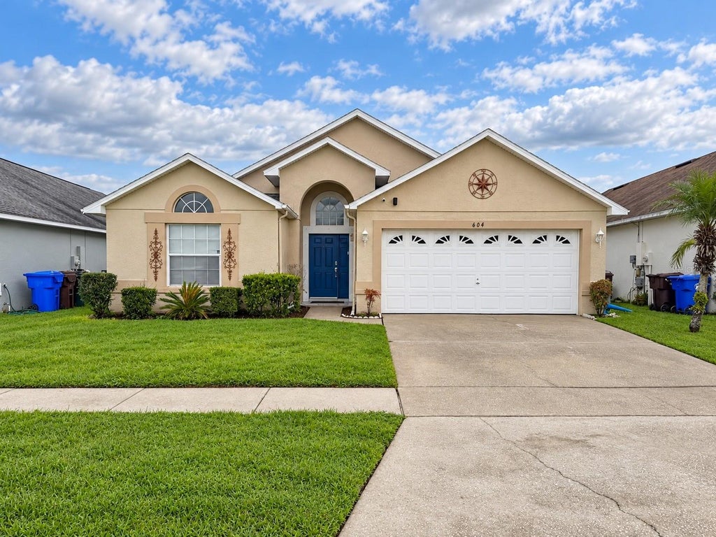 Photo of 604 Eagle Pointe S, Kissimmee, FL 34746 (MLS # O6449189)