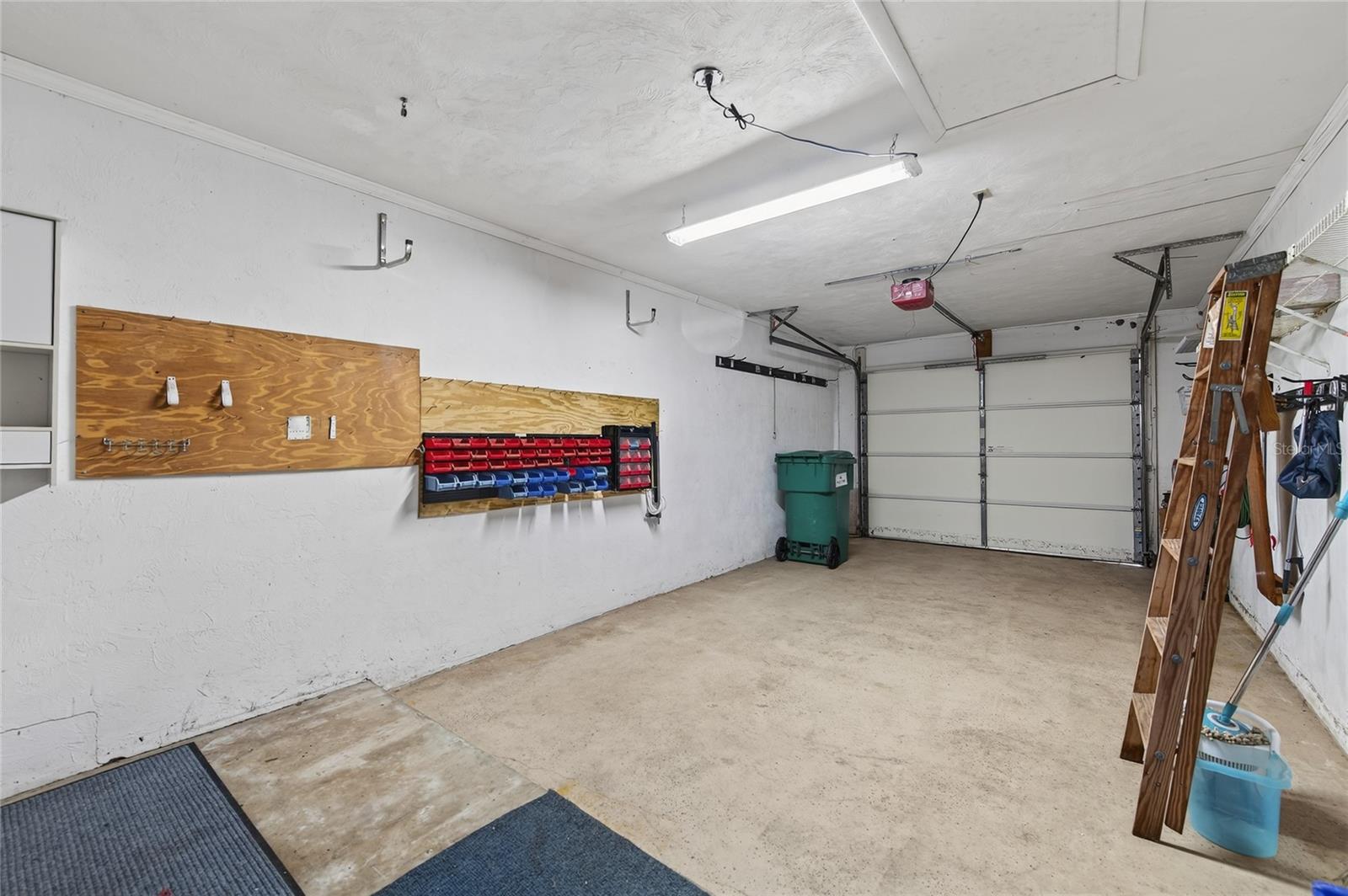 GLENMEADOWS - Residential