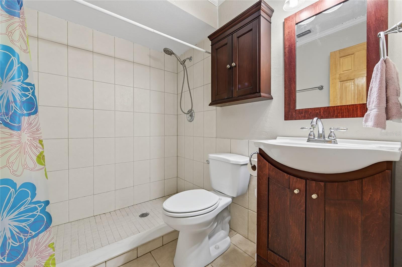 GLENMEADOWS - Residential