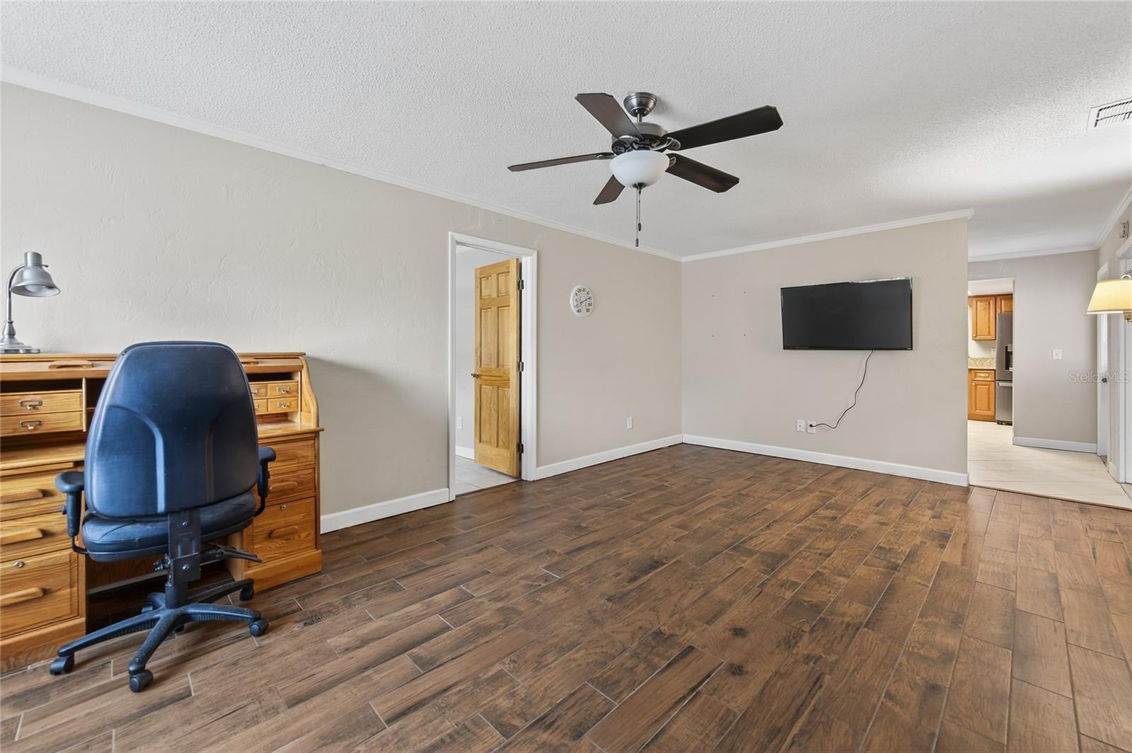 GLENMEADOWS - Residential