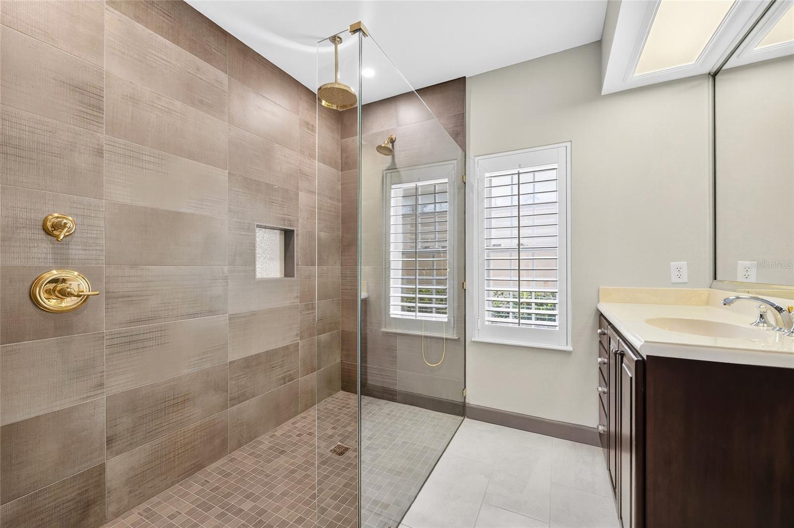 BAY HILL VILLAGE NORTH CONDO - Residential