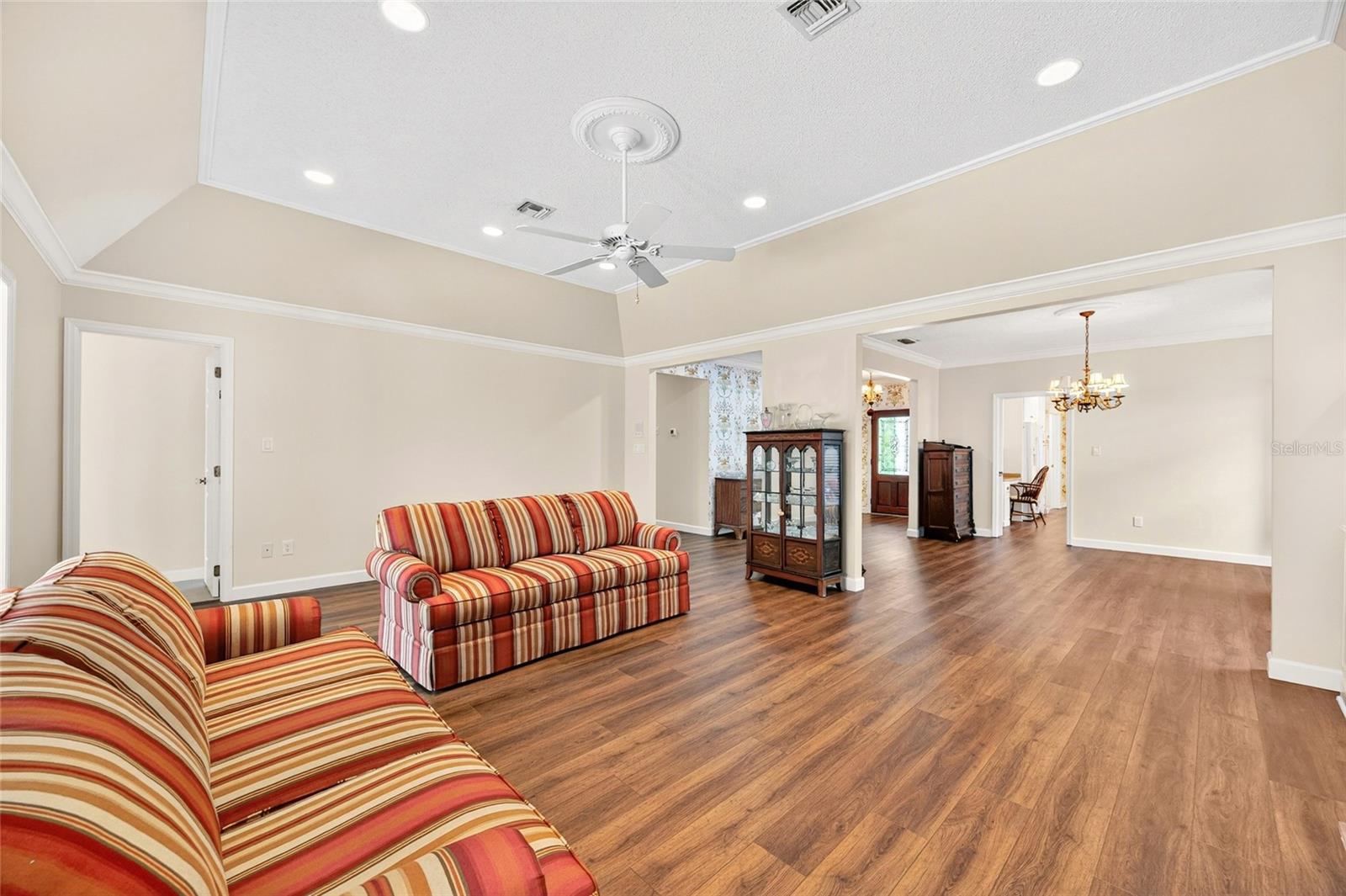 BAY HILL VILLAGE NORTH CONDO - Residential