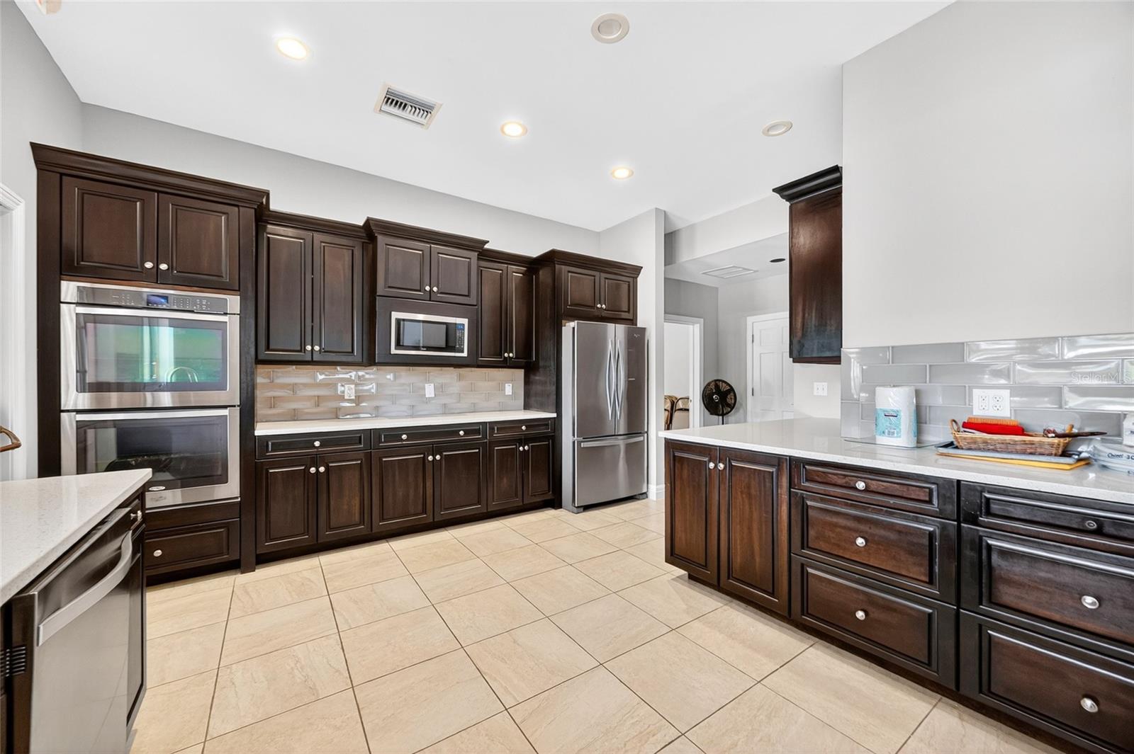 BAY HILL VILLAGE NORTH CONDO - Residential
