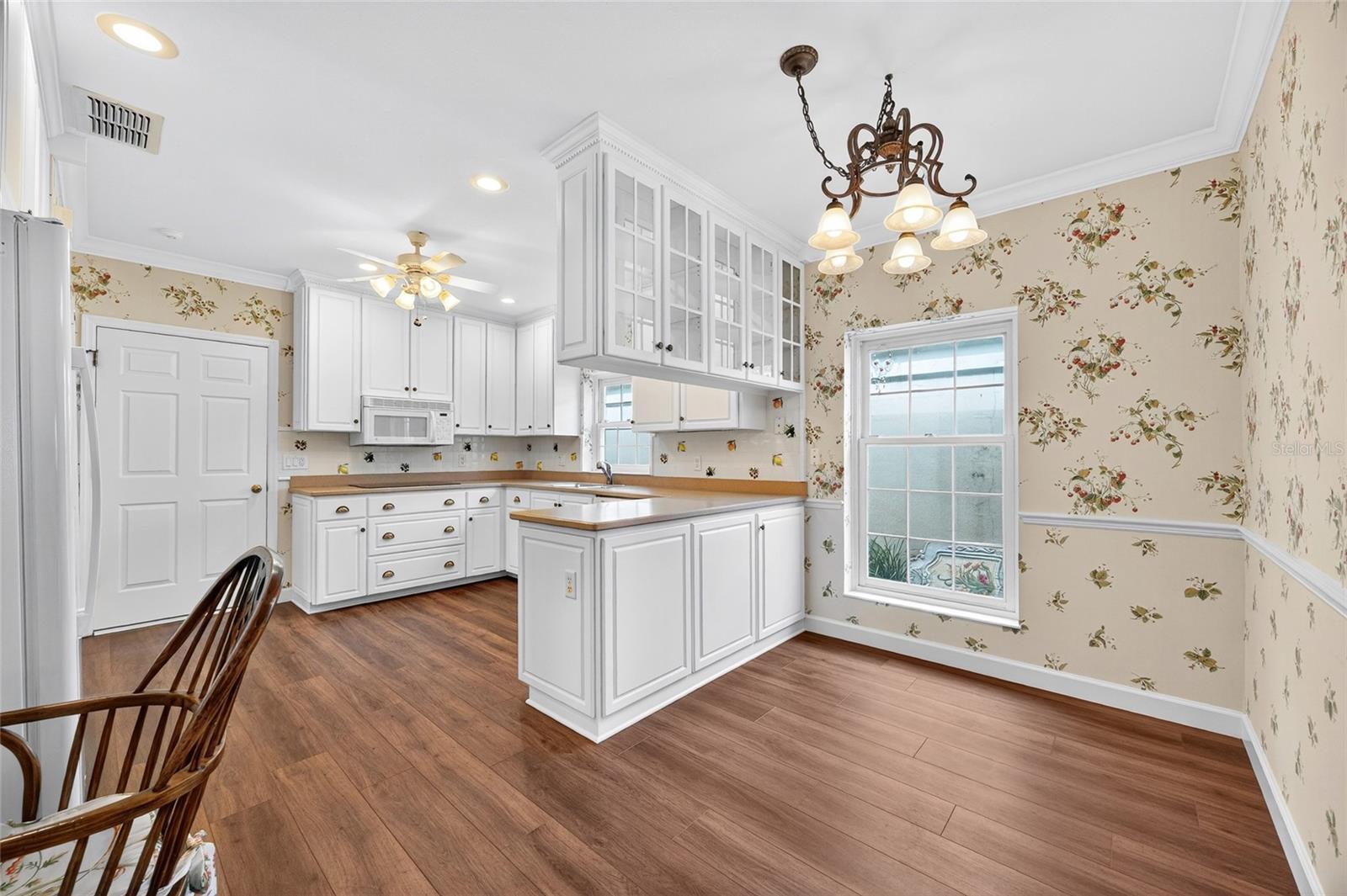 BAY HILL VILLAGE NORTH CONDO - Residential