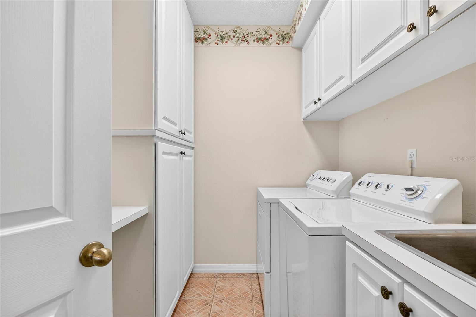 BAY HILL VILLAGE NORTH CONDO - Residential