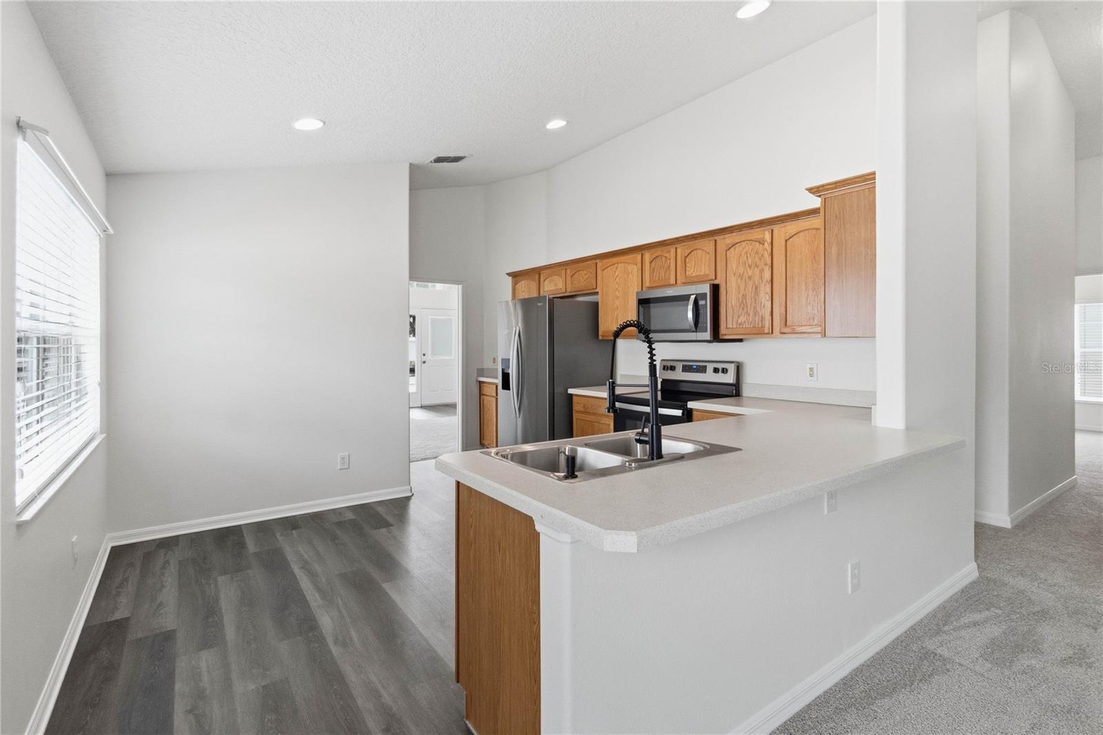 MOSS PARK LNDGS A C E F G H I & - Residential