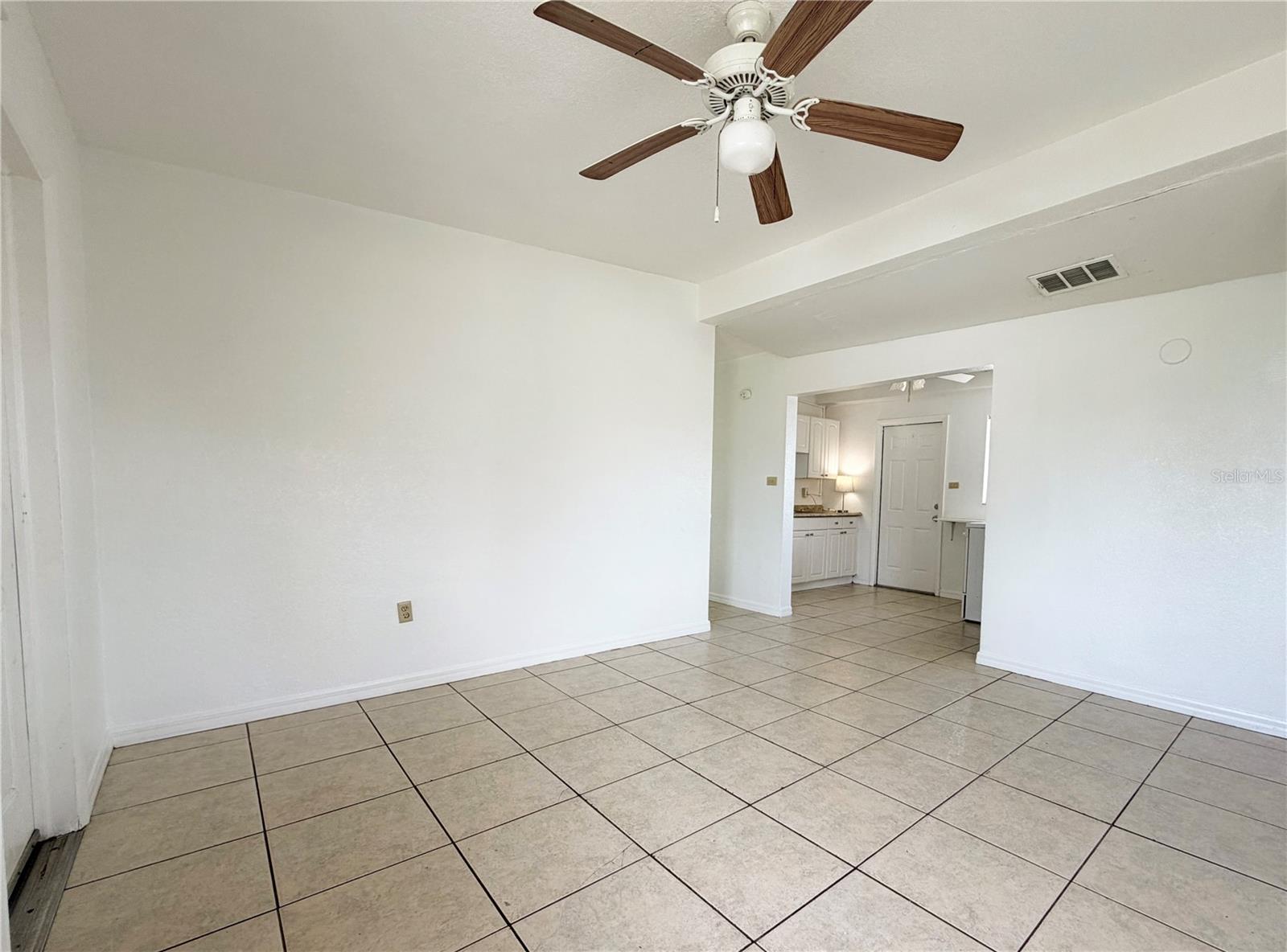 208 MARTIN DRIVE NE