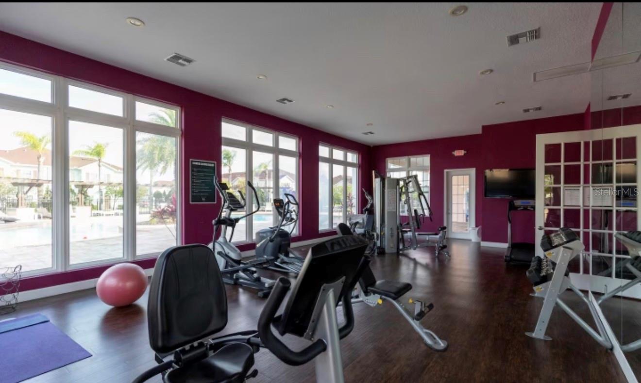 WEST LUCAYA VILLAGE - Residential