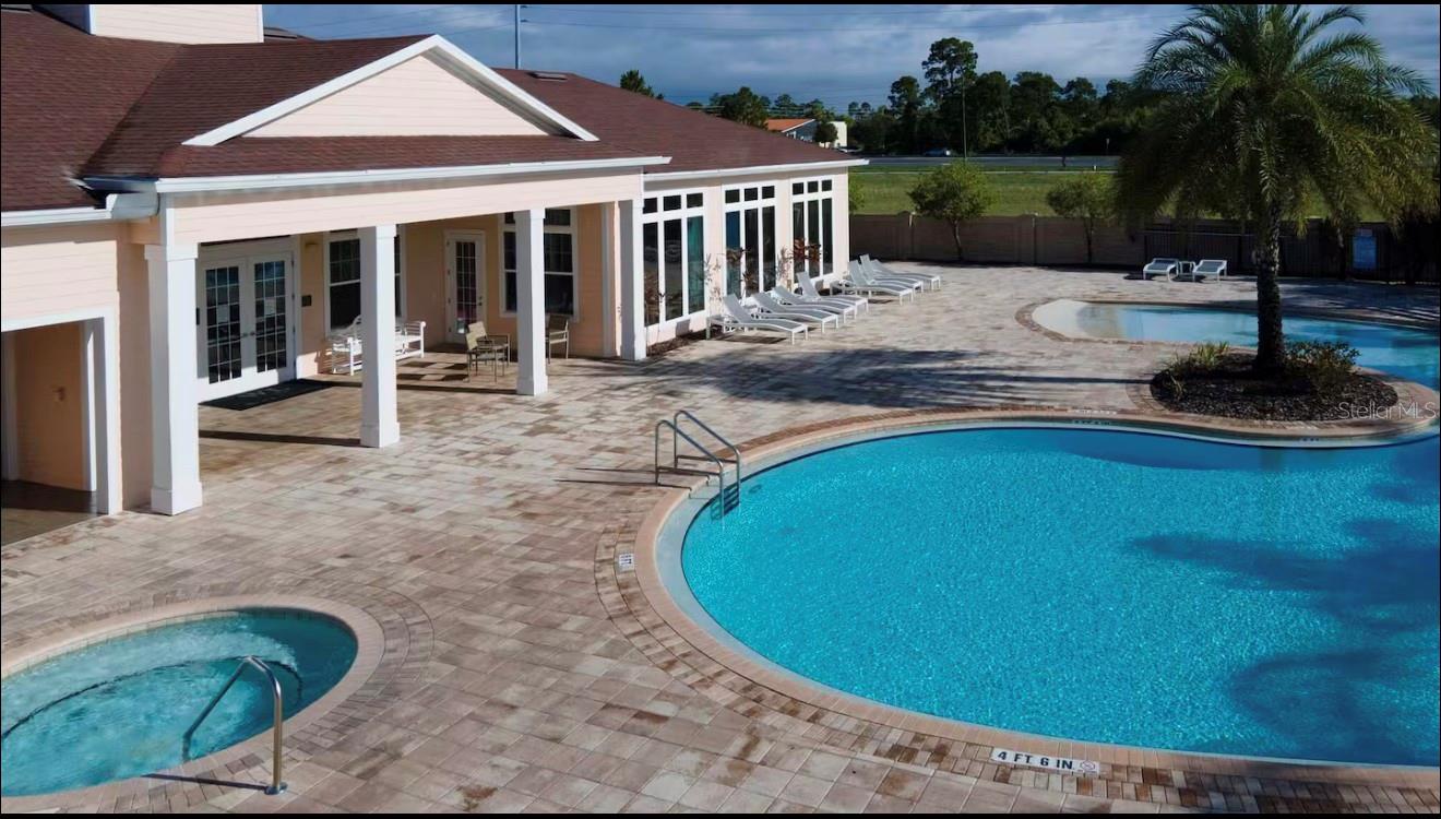 WEST LUCAYA VILLAGE - Residential