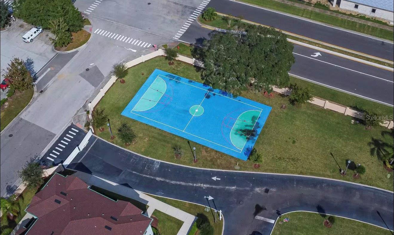 WEST LUCAYA VILLAGE - Residential