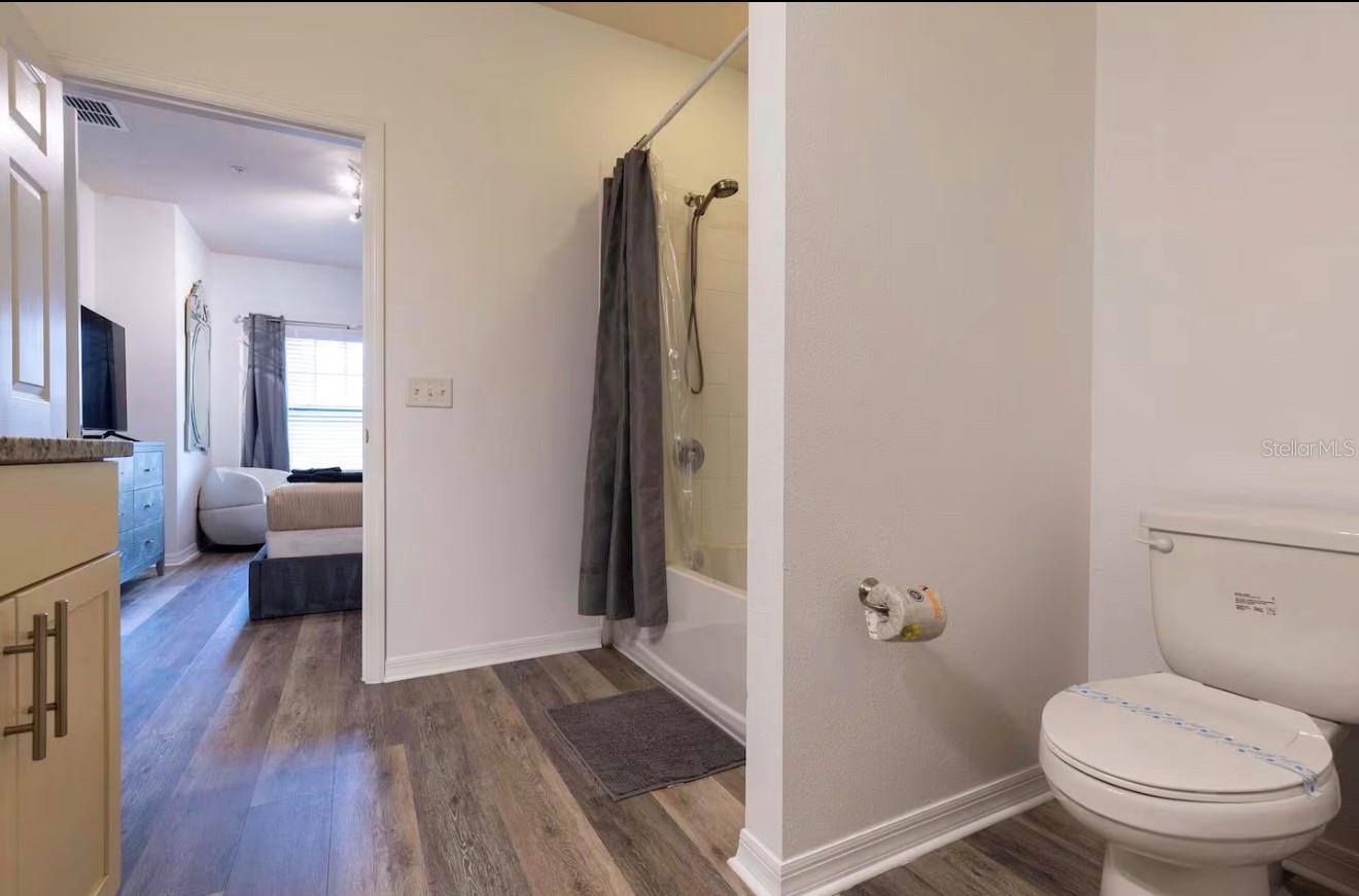 WEST LUCAYA VILLAGE - Residential