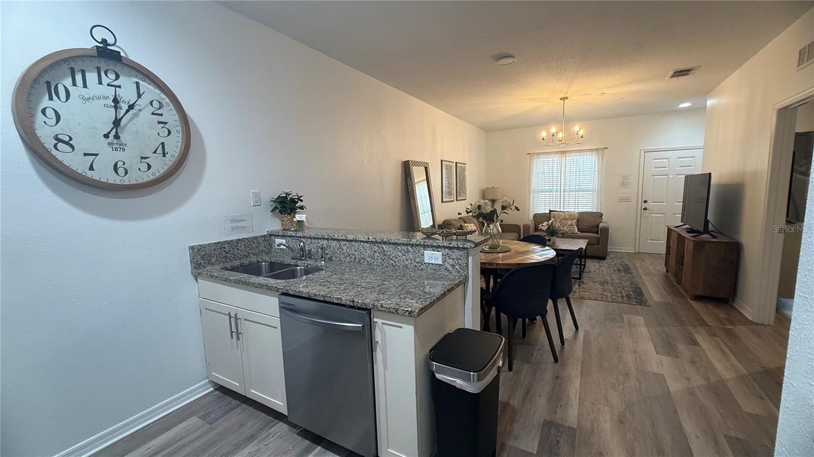 WEST LUCAYA VILLAGE - Residential