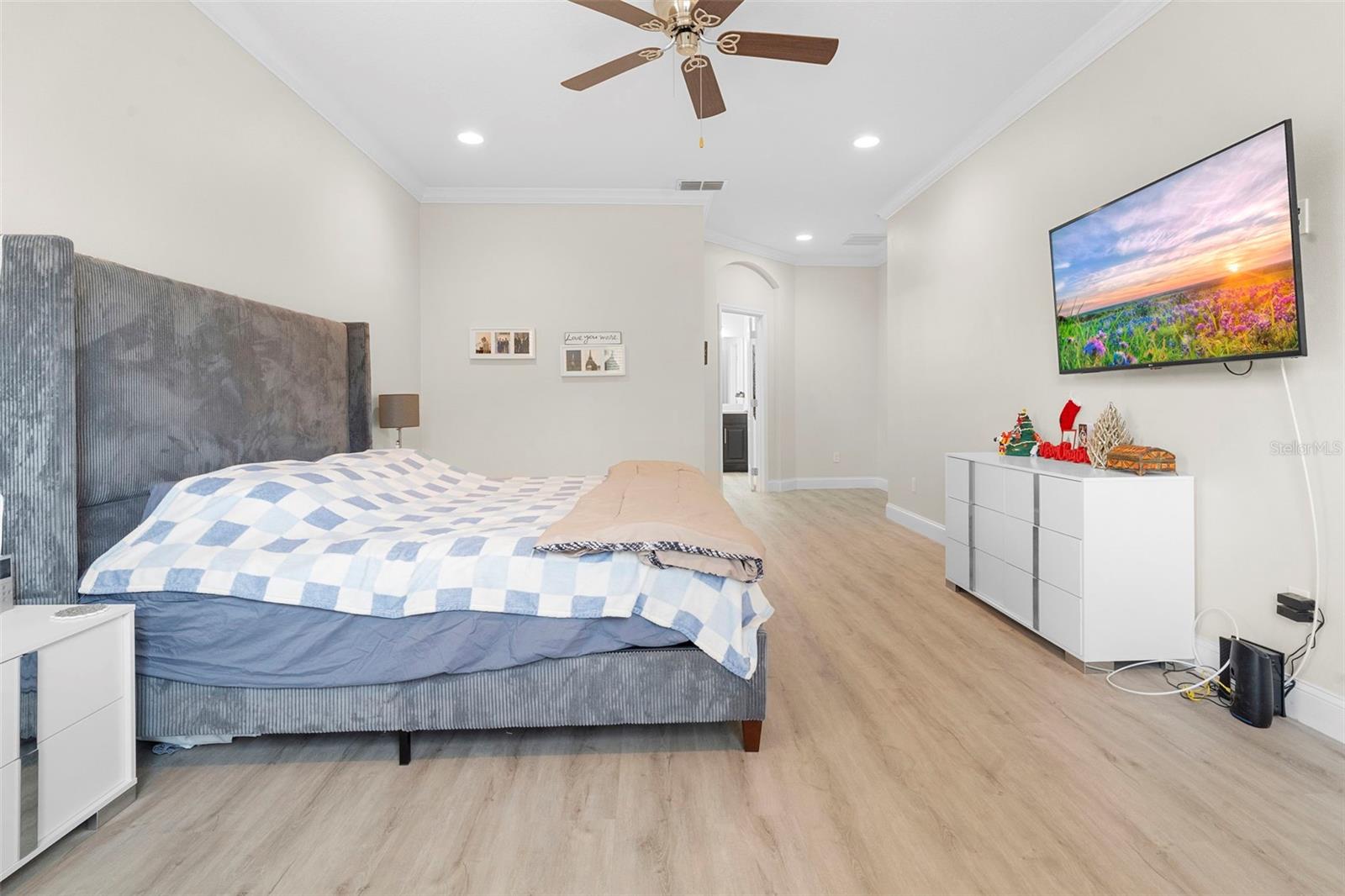 WEST LAKE HANCOCK ESTATES - Residential