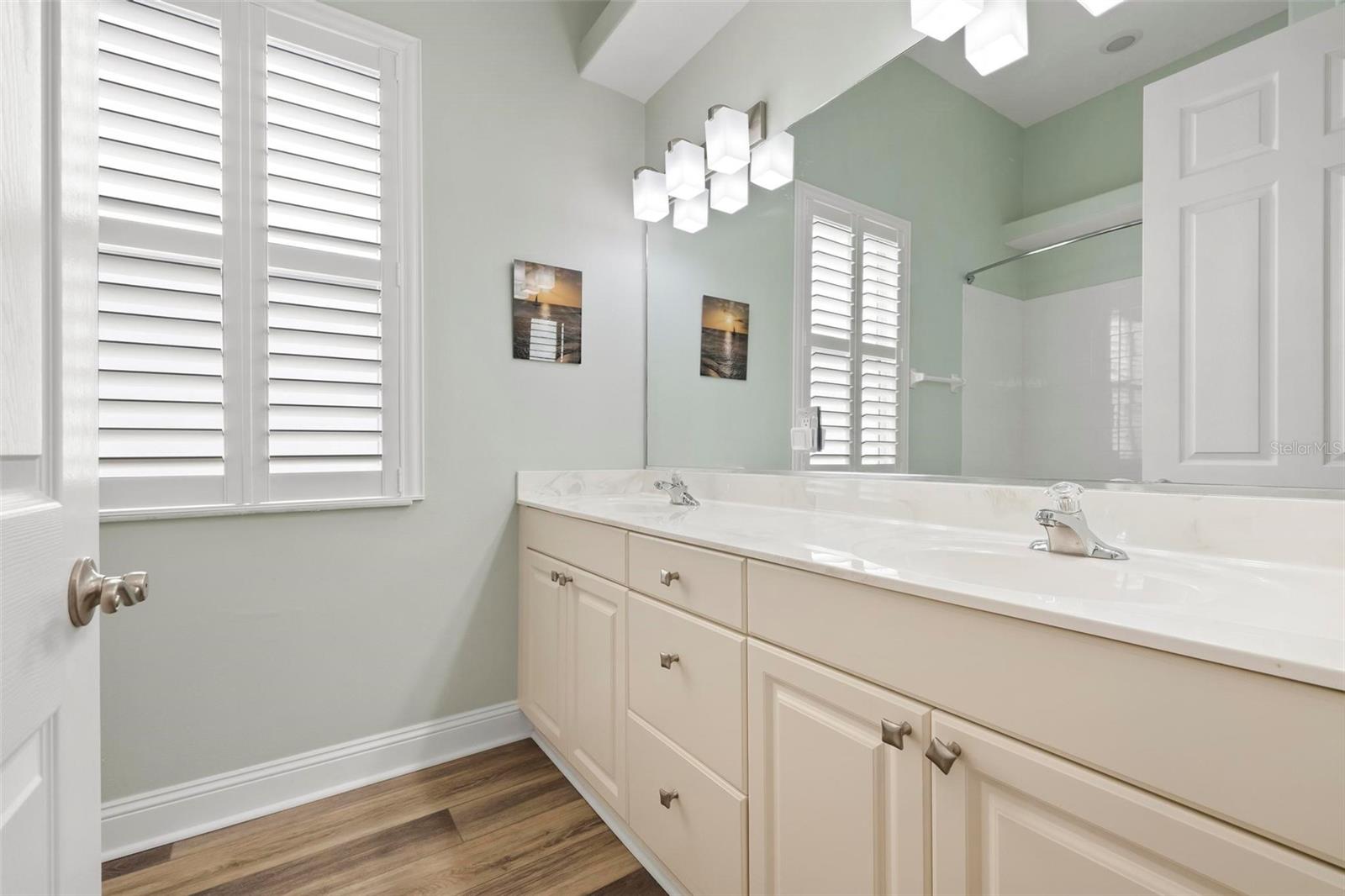 ENCLAVES OF VENICE NORTH - Residential