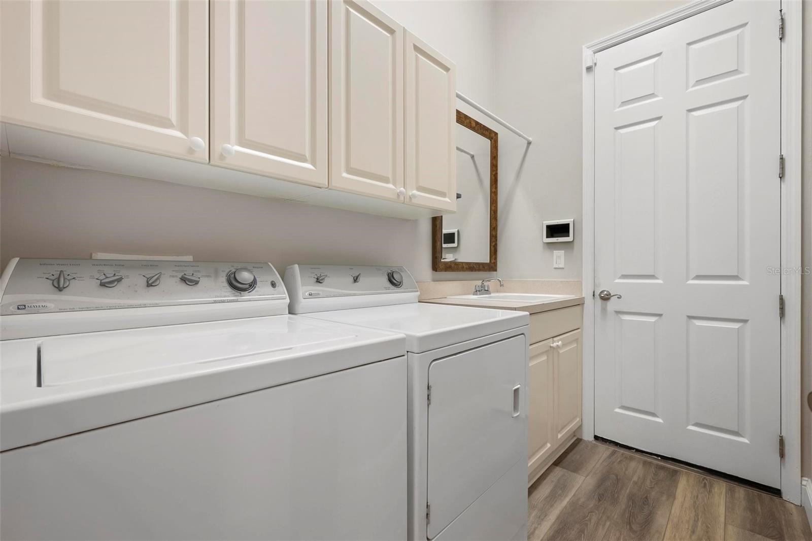 ENCLAVES OF VENICE NORTH - Residential