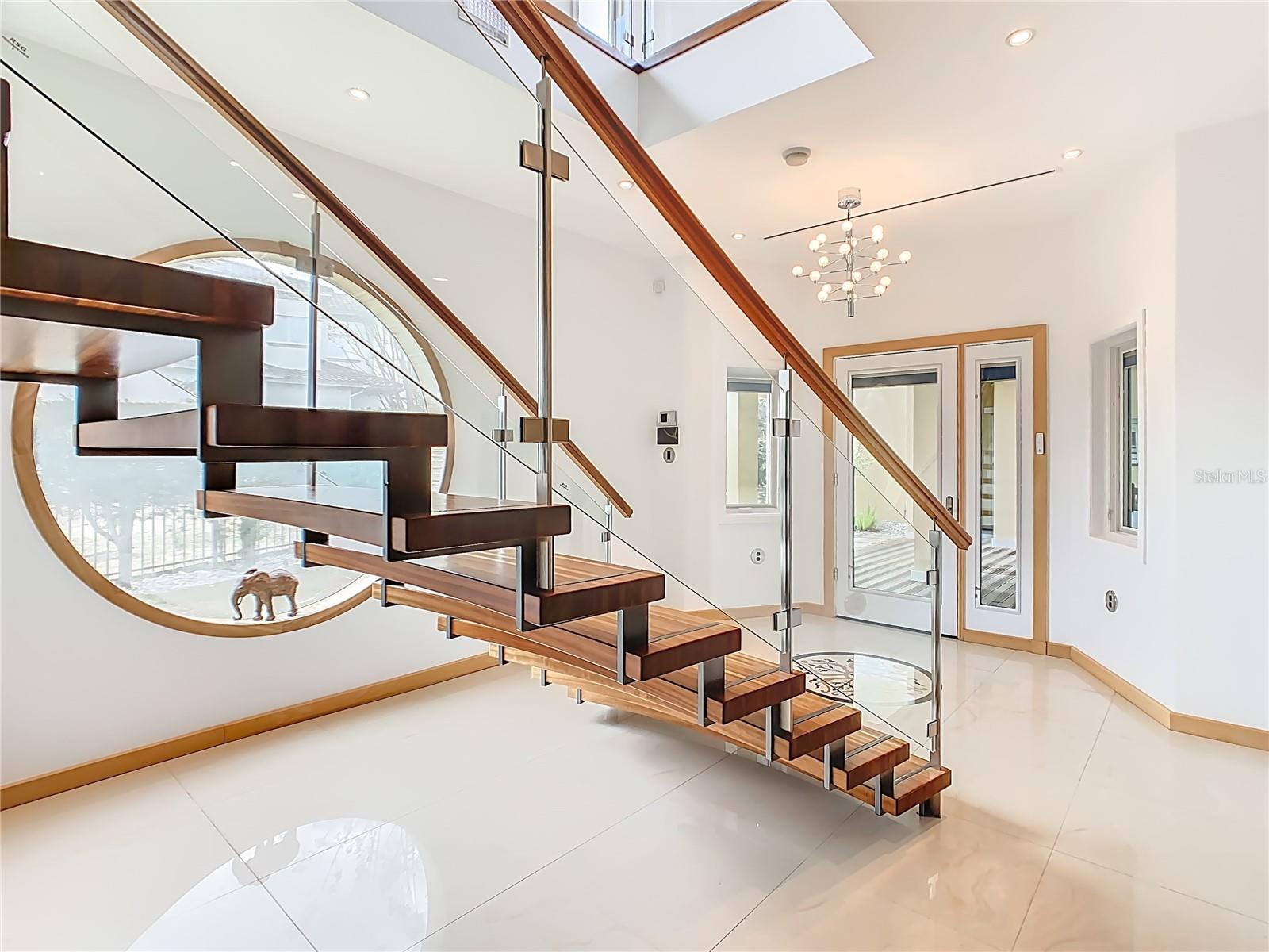 917 DESERT MOUNTAIN COURT