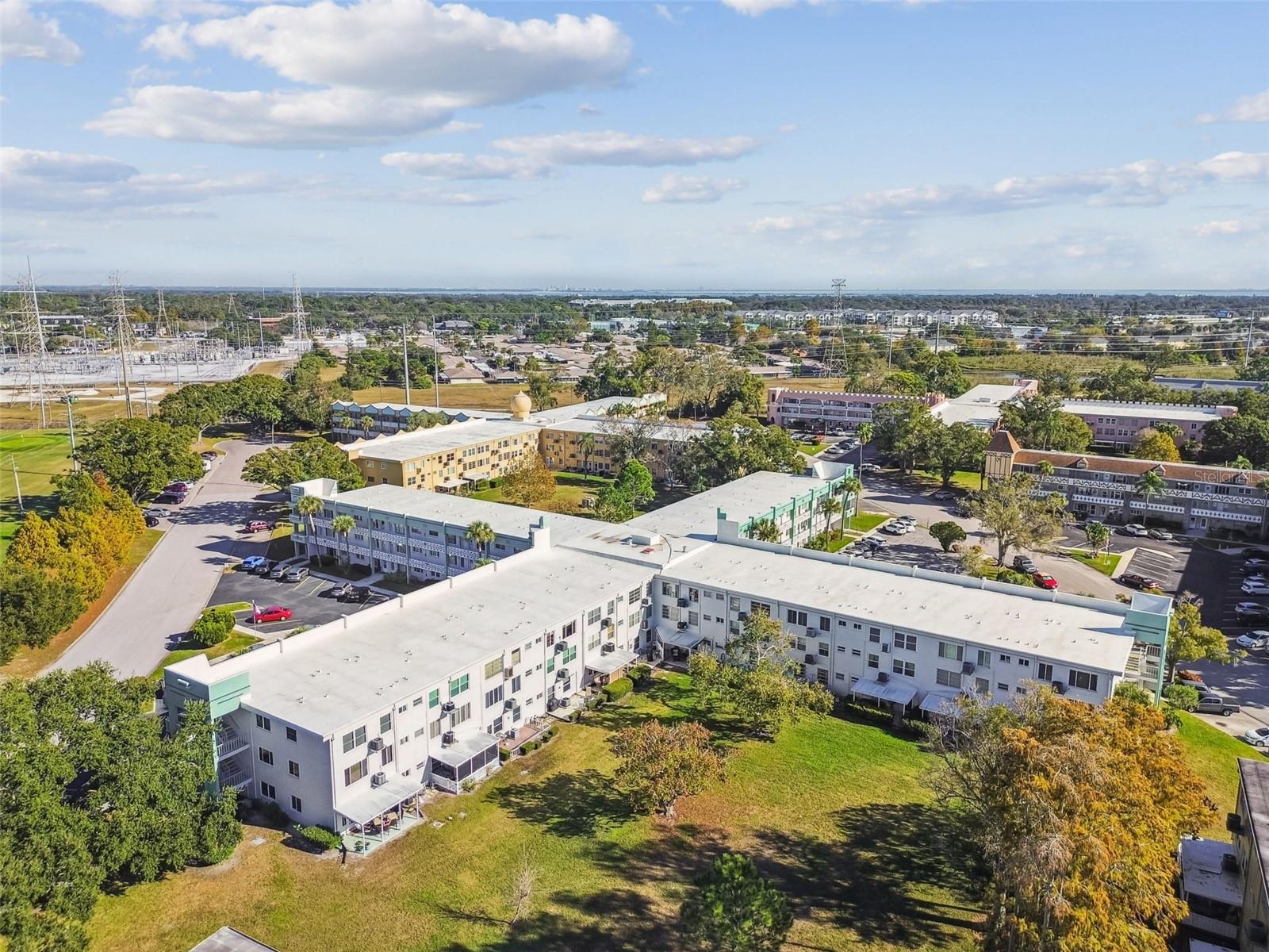 ON TOP OF THE WORLD - Residential