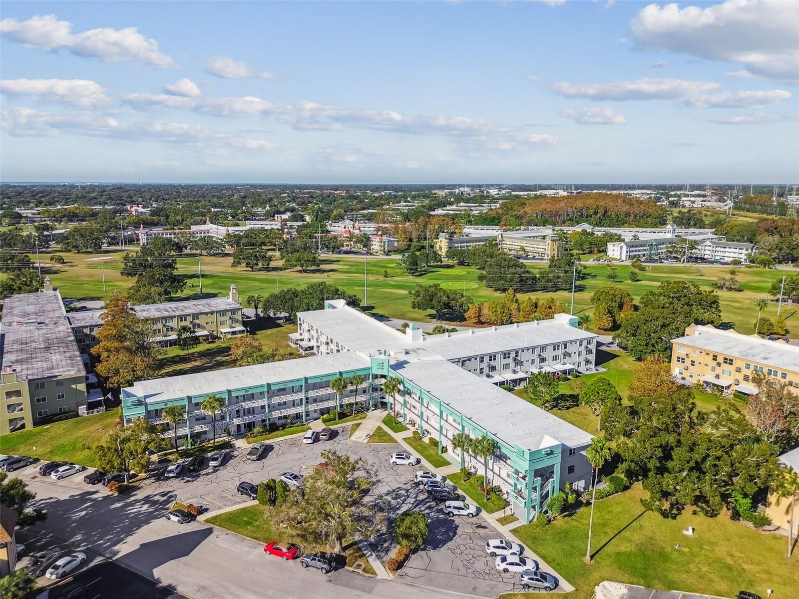 ON TOP OF THE WORLD - Residential