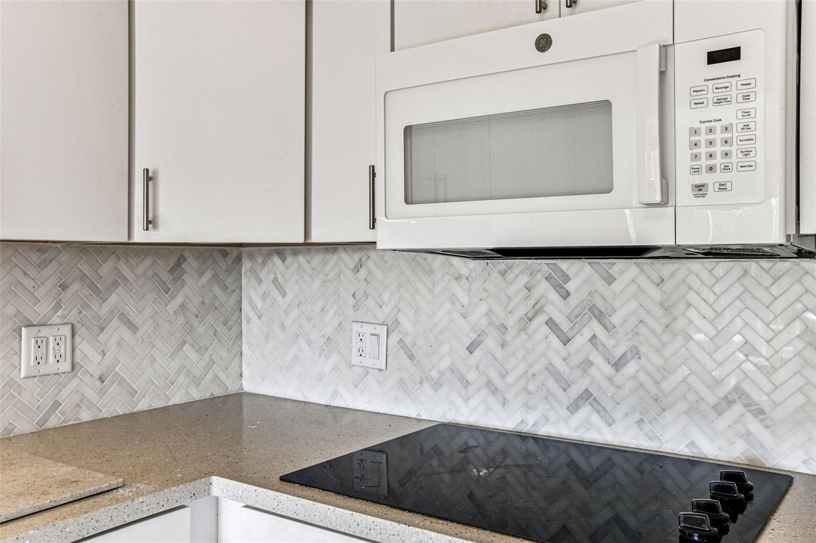 ON TOP OF THE WORLD - Residential