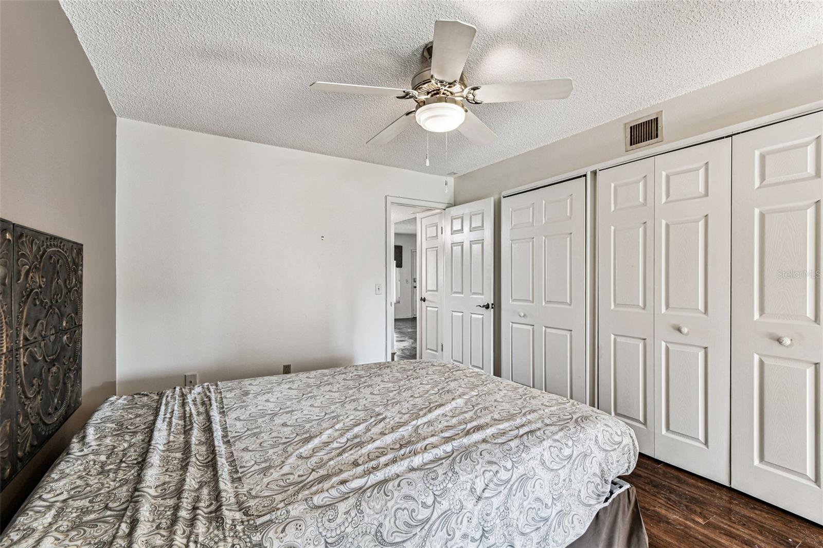 ON TOP OF THE WORLD - Residential