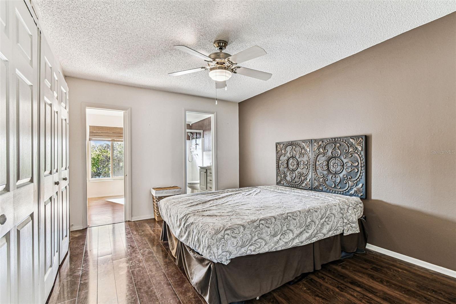 ON TOP OF THE WORLD - Residential