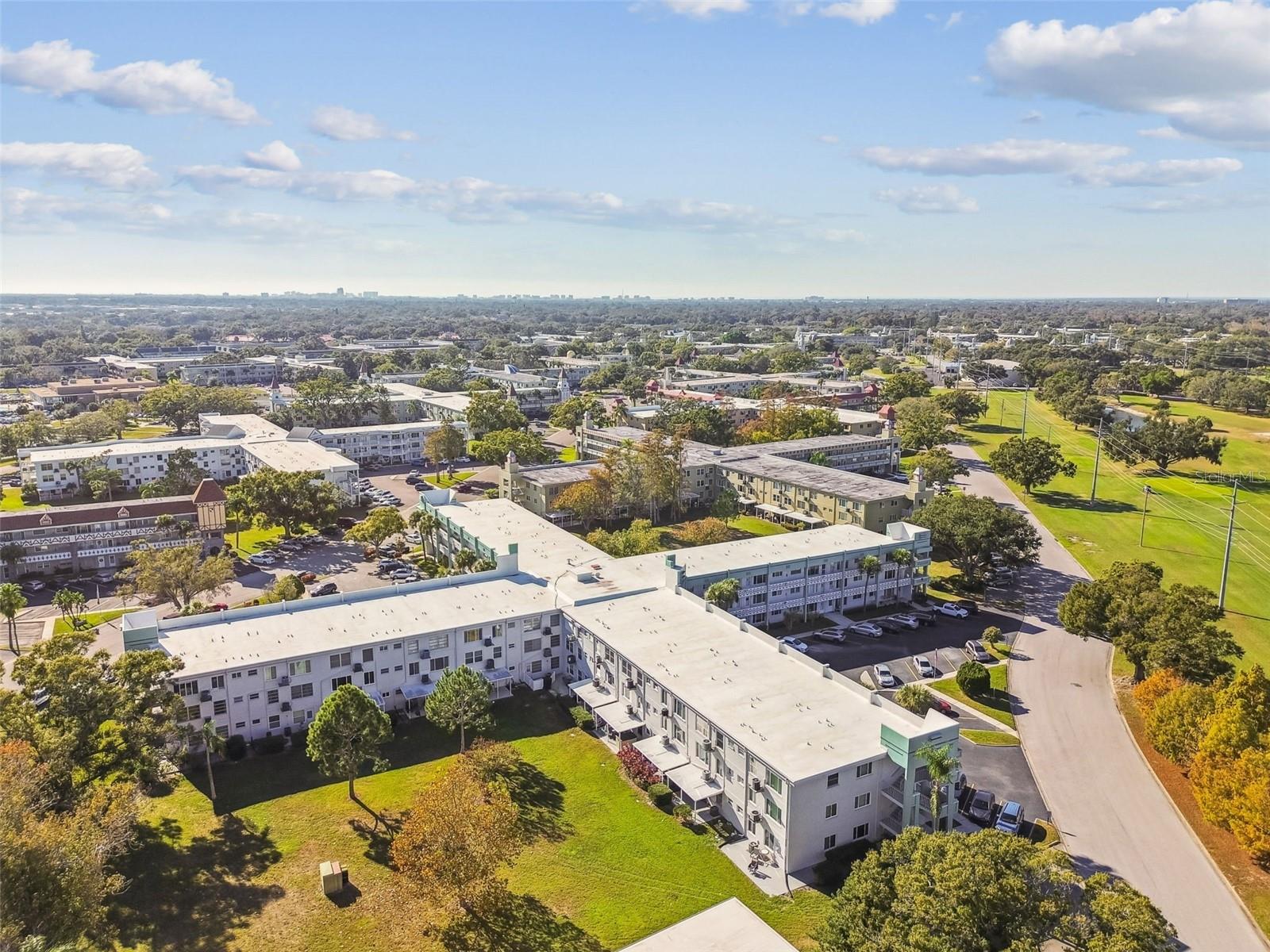 ON TOP OF THE WORLD - Residential