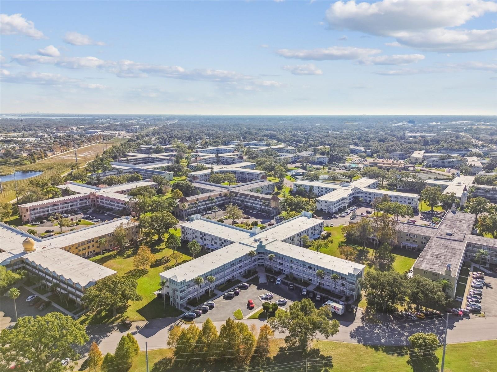 ON TOP OF THE WORLD - Residential